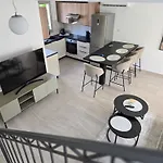 Mythical Sands Town House 1 Apartamento Paralimni