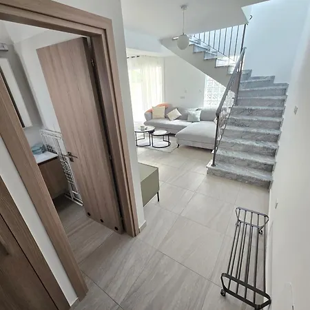 Apartamento Mythical Sands Town House 1 *